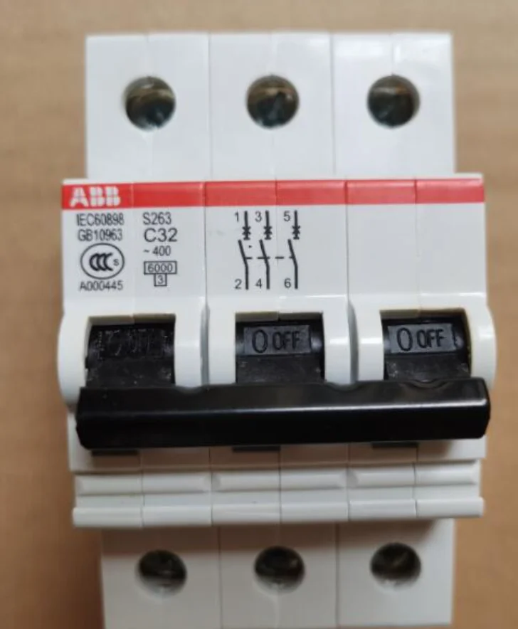 

1PC Original ABB miniature circuit breaker S263-C32 3P 32A #F2