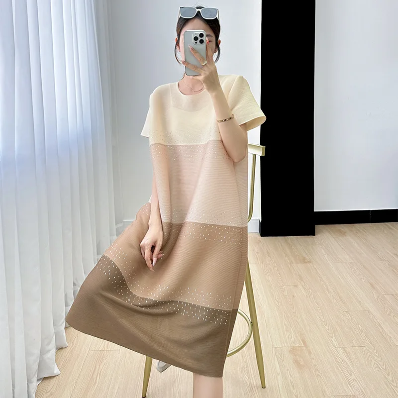 Miyake Dress Loose Elegant Women's Clothing Summer 2023 New High-end Color-Block Pleats Loose Show Mid-length Evening Dresses
