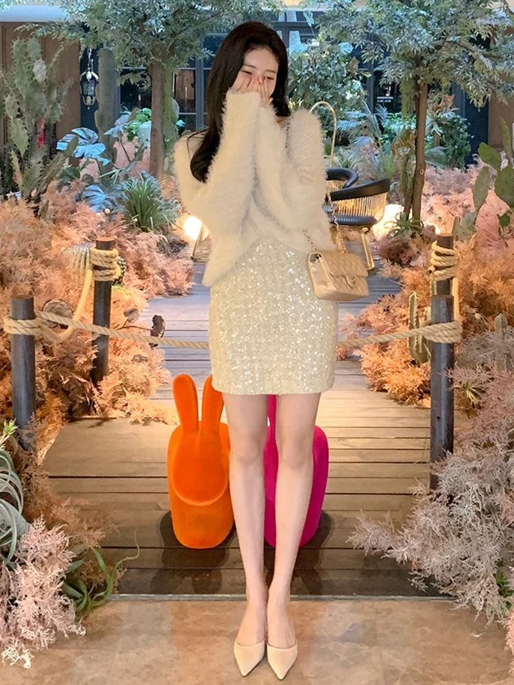 Рисунок 6 - Женская твидовая юбка-карандаш с блестками