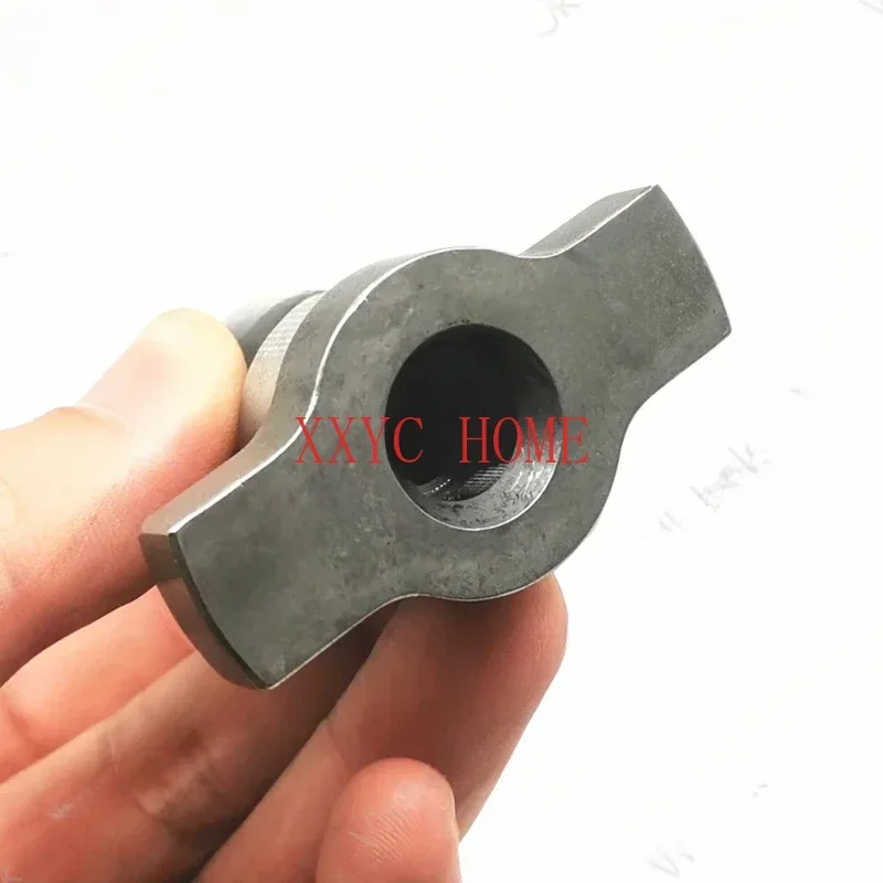 Гайковерт 1/2 дюйма DTW1002