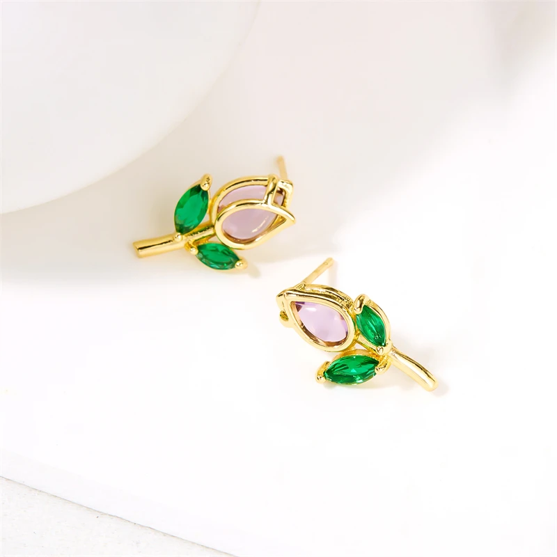 Женские серьги-гвоздики в виде цветка