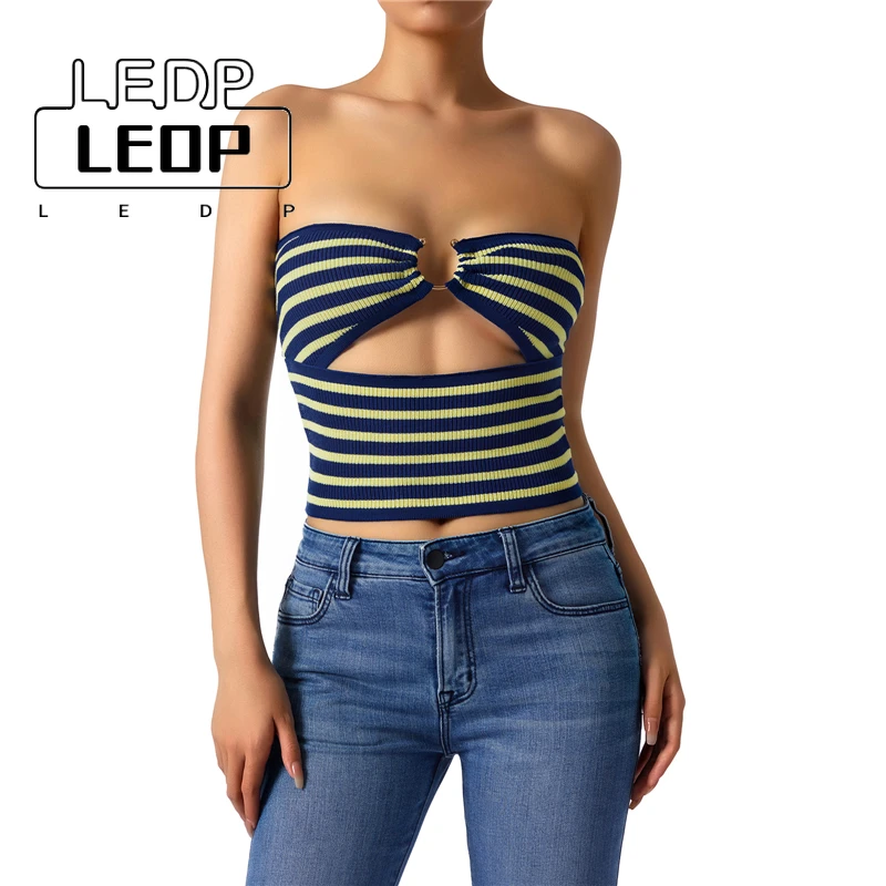 

LEDP Women Vintage Aesthetic Streetwear Strapless Top Y2k Stripe Front Cutout Bandeau Tube Vest with Ring Summer Crop Shirt