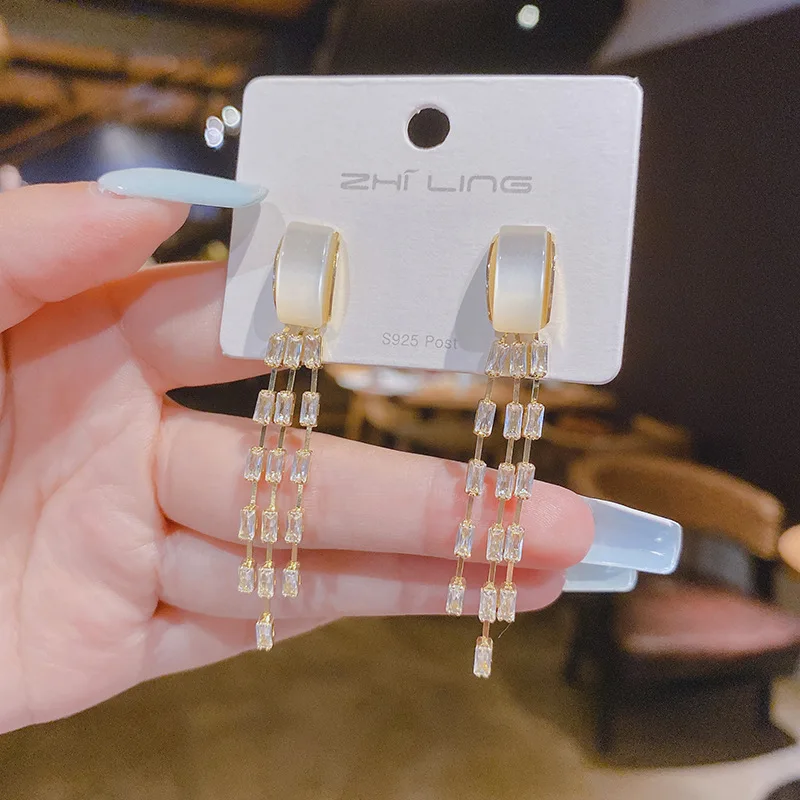 

925 Silver Needle 2021 New Japanese and Korean Net Red Small Fresh Cat's Eye Zircon Quality Earrings Ins Cool Wind Earrings