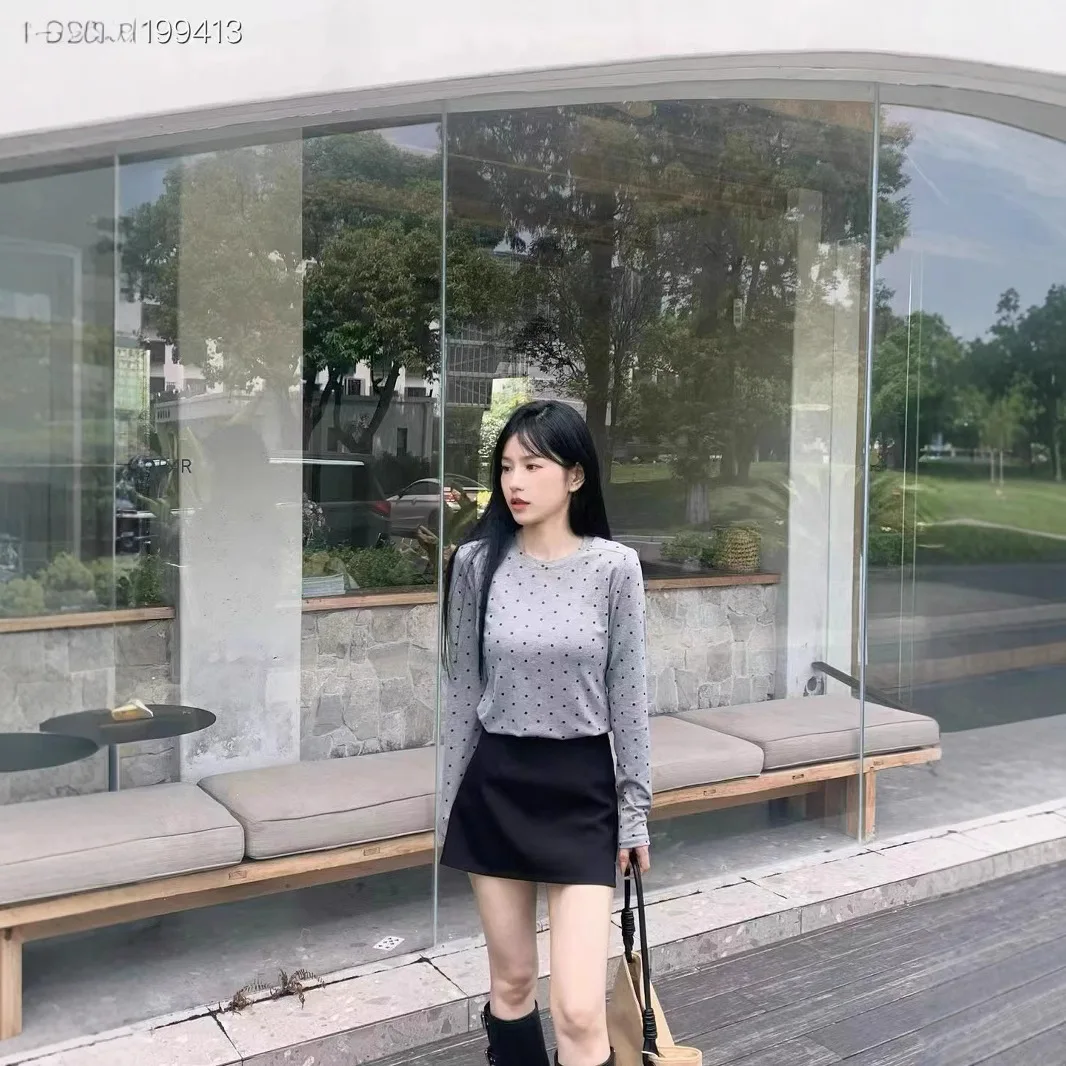 Осенняя женская футболка свободного кроя во французском винтажном стиле с