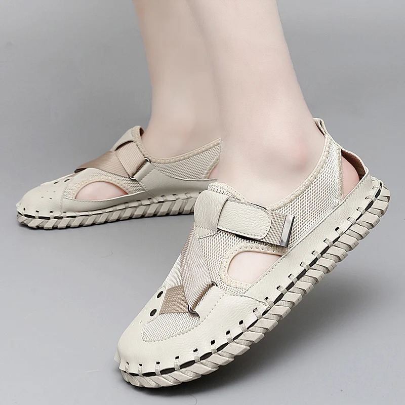 

2023 Summer Mans Sandals Soft Leather Soft Sole Shoes Sandalias Outdoor Antiskid Beach Sandals Hollow Handmade Footwear Sneakers