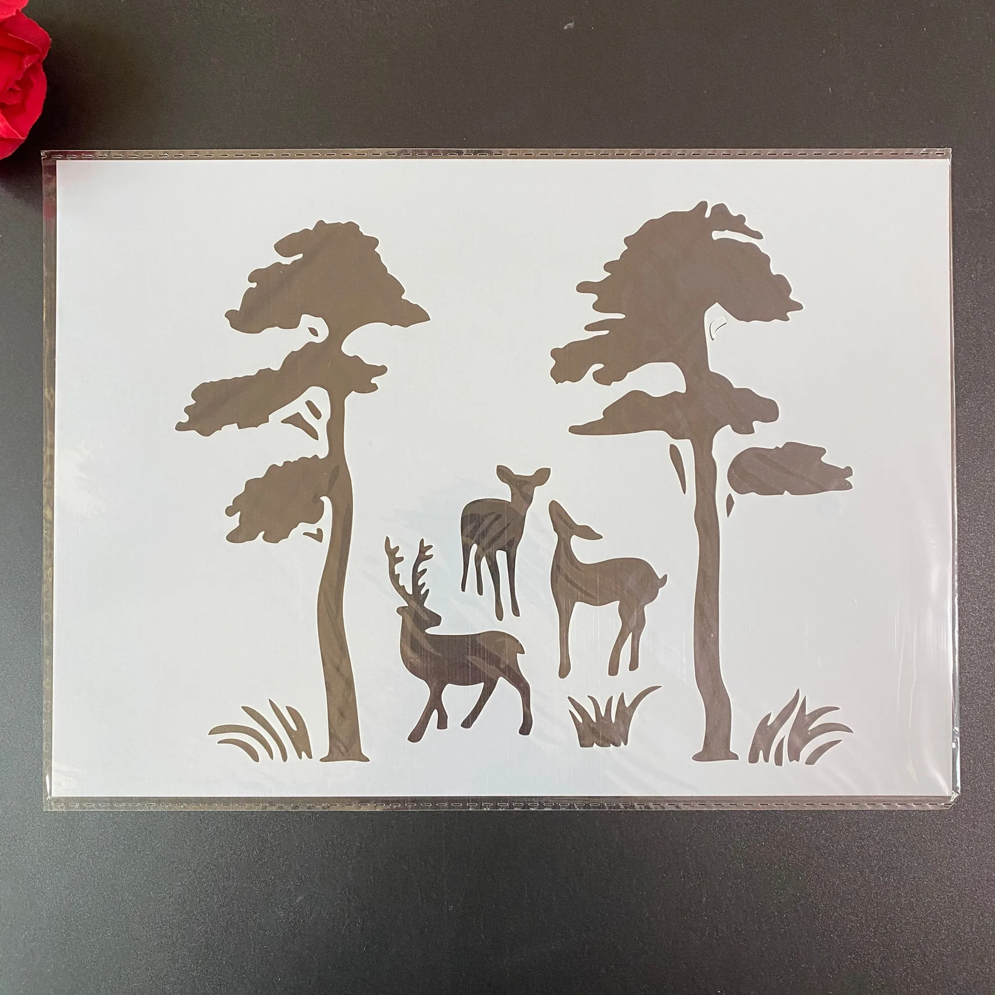 

DIY Stencils Wall Painting Scrapbook Coloring Embossing Album Decorative Paper Card Template A4 29 * 21cm Sika Deer tree