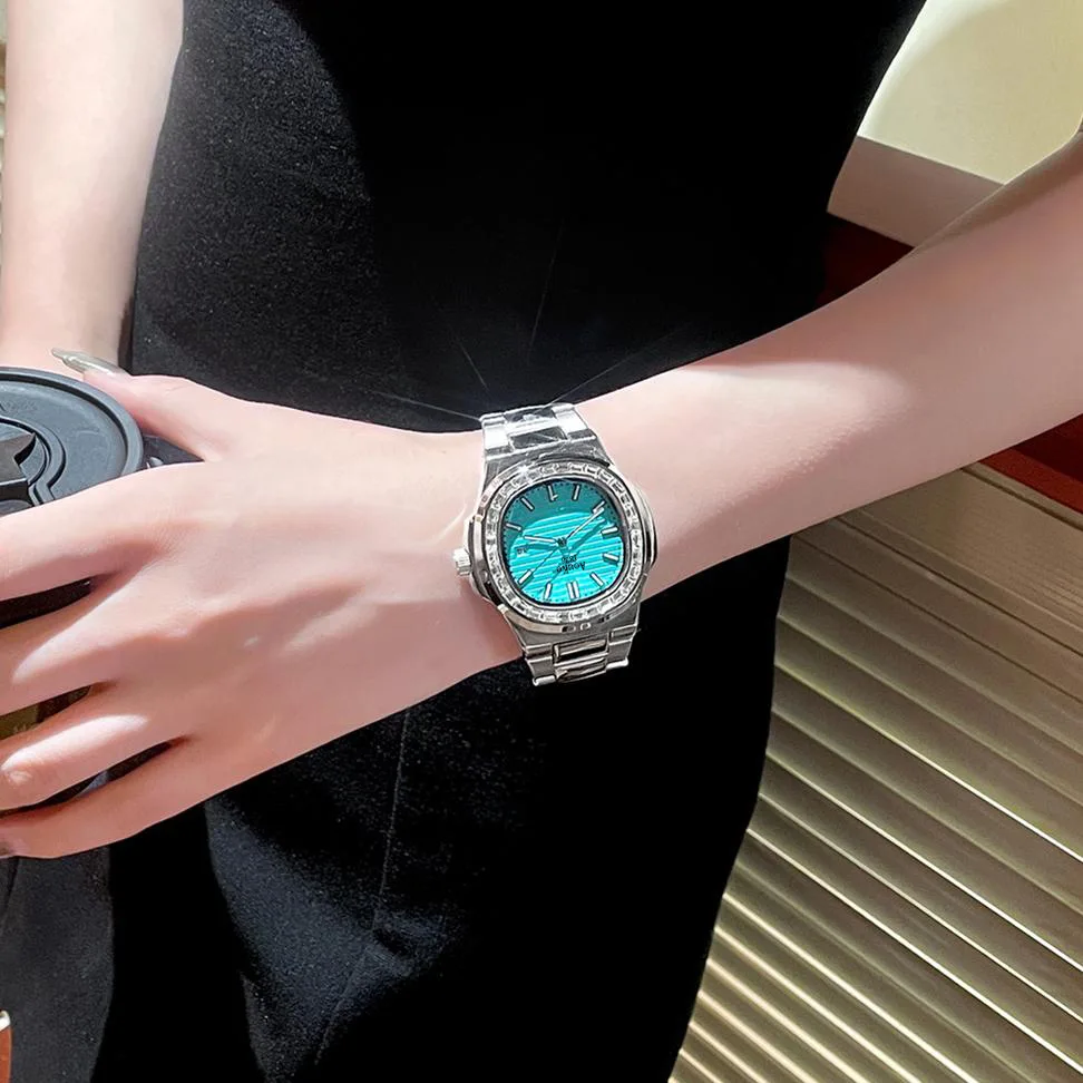 Stainless Steel Women Watches Iced Out Diamond Blue Large Dial Calendar Quartz Wrist Watch Top Brand Luxury Clock Reloj Mujer enlarge