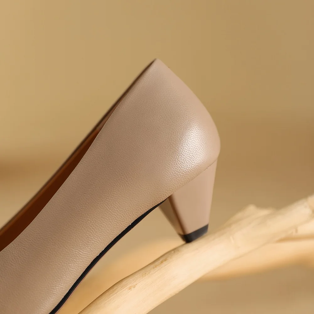 Туфли-лодочки женские на тонком высоком каблуке с острым носком 34-40