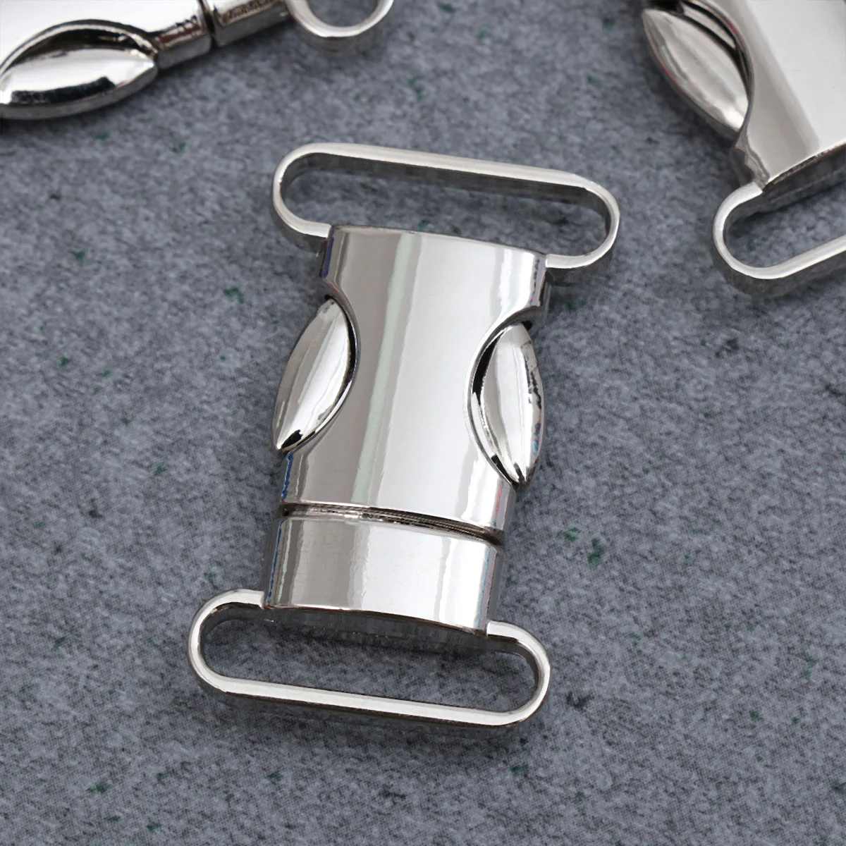 

10pcs Metal Buckle Portable Metal Side Release Buckles for Outside Outdoor