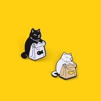 2pcs exquisitely designed cartoon cute alloy cat badge couple black and white with clothes backpack accessories paint brooch