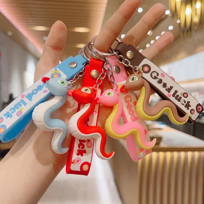 Брелок с подвеской в виде змеи на Новый год подарок ювелирные изделия рюкзак