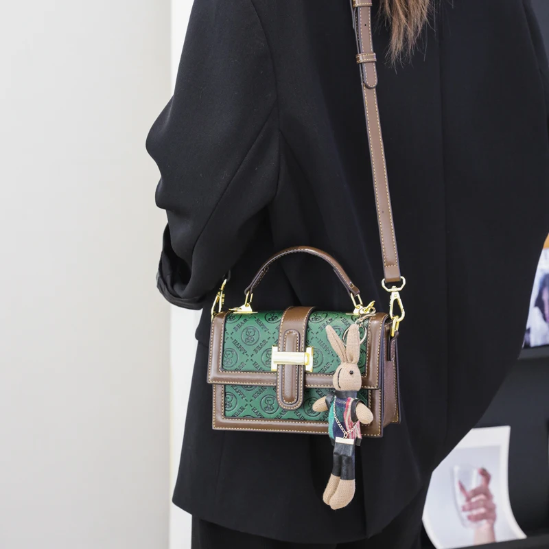 

Женская сумка на цепочке, брендовая дизайнерская Декоративная Сумка через плечо с мультяшным рисунком, женские сумки через плечо