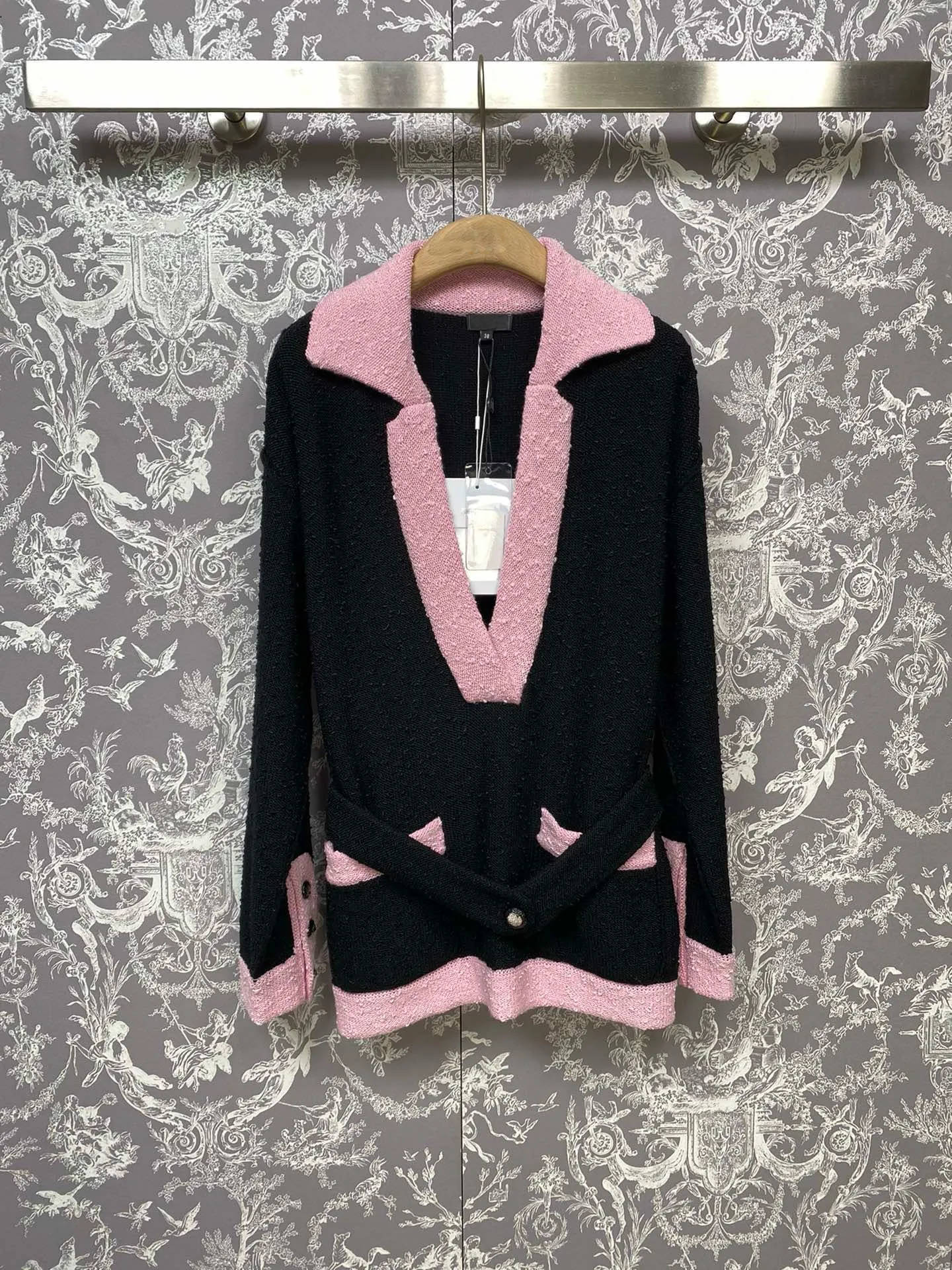 2024 Новая женская трикотажная рубашка удобная и дышащая контрастная кромка