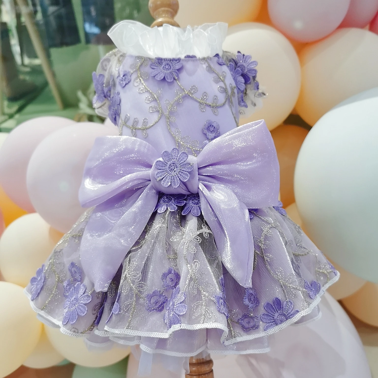 

Handmade Luxury Pet Dog Clothes Purple Embroidered Flower Cute Big Bow Party Dresses For Small Medium Dog Puppy Chihuahua Coats