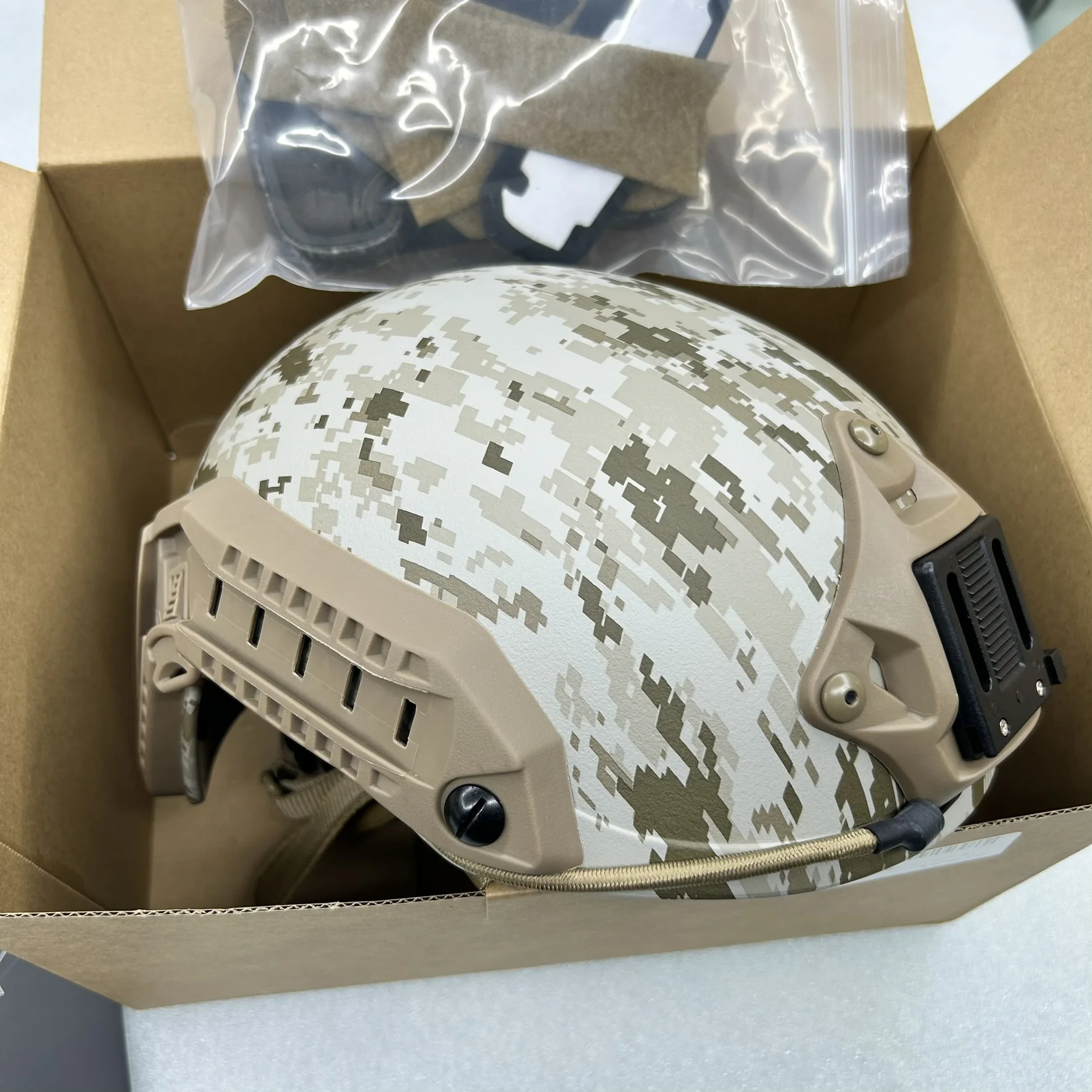 Фото Тактический шлем для страйкбола MA Digital Camo Marine Spuer High-Cut AOR1 AOR2 №2