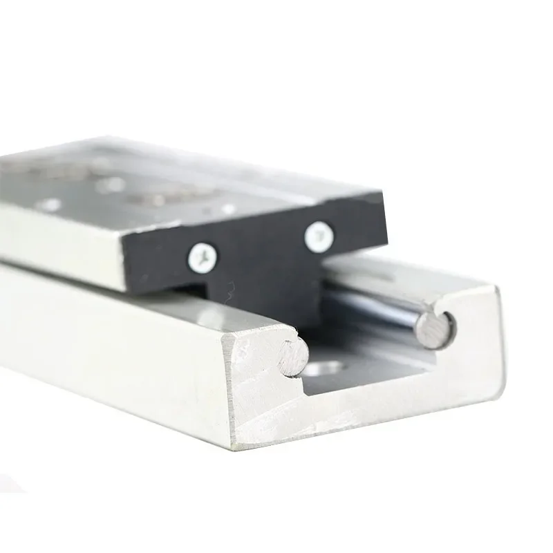 Серебряная линейная направляющая шириной 47 мм Встроенный тип Двухосевая с