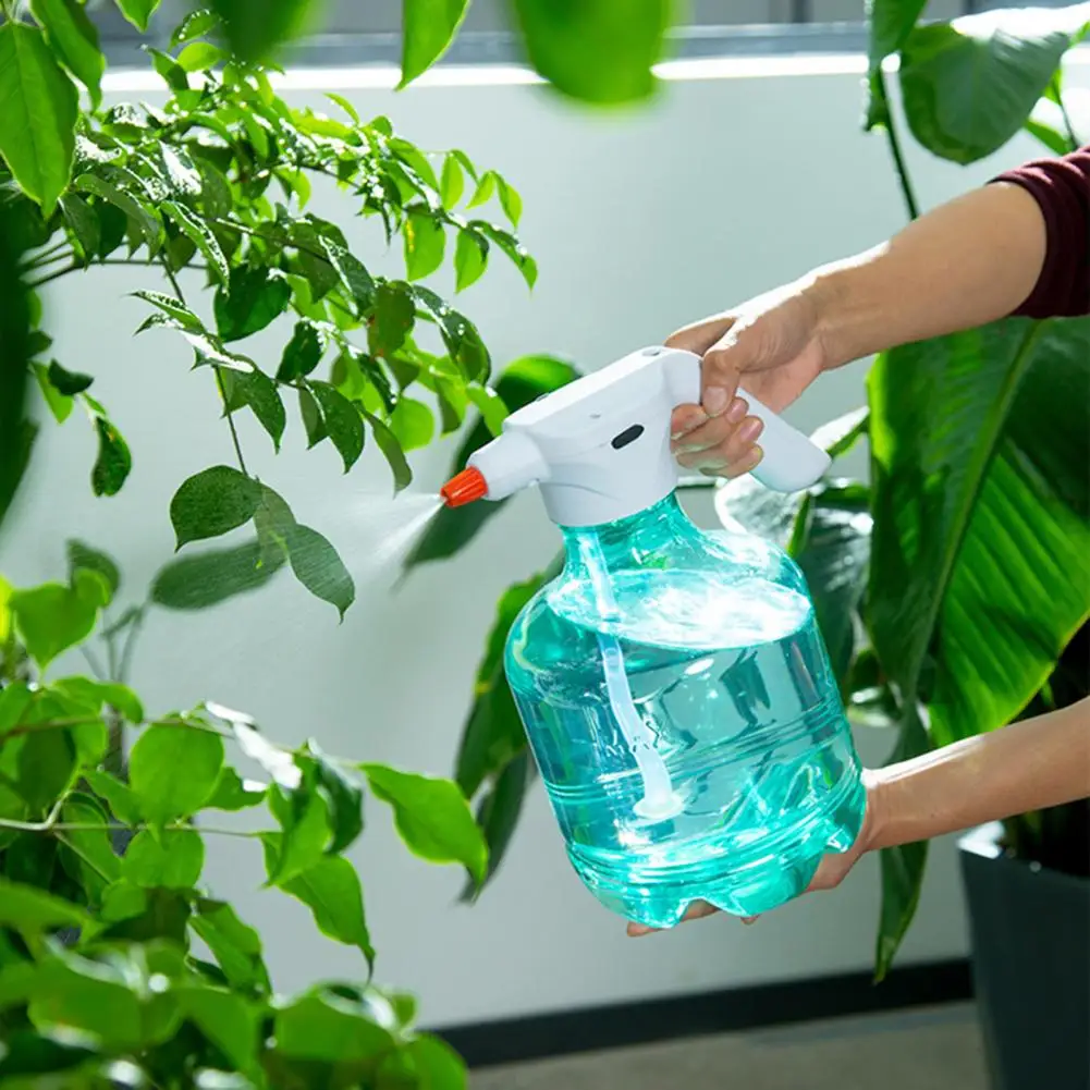 

Прочный 3 л с универсальным соединением, 2 передачи, одна кнопка, старт, большая емкость, зеркальный полив