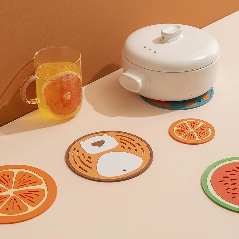 

1 Pcs Cute Silicone Hollow Cartoon Round Drink Tea Coasters Plaid New Mats