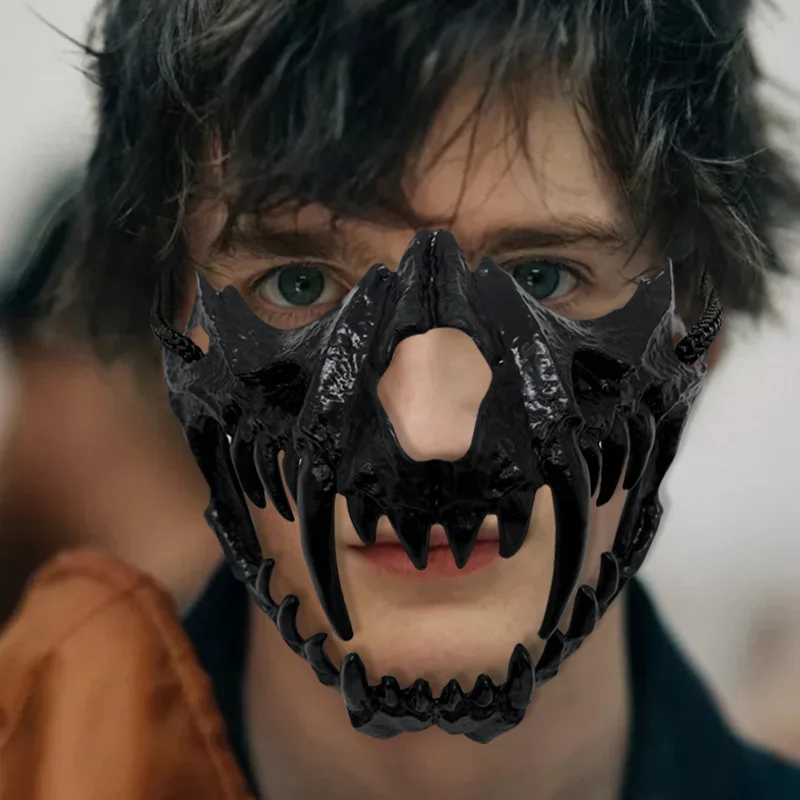 Смоляные маски для вечеринок мужчин и женщин идеально подходят Хэллоуина