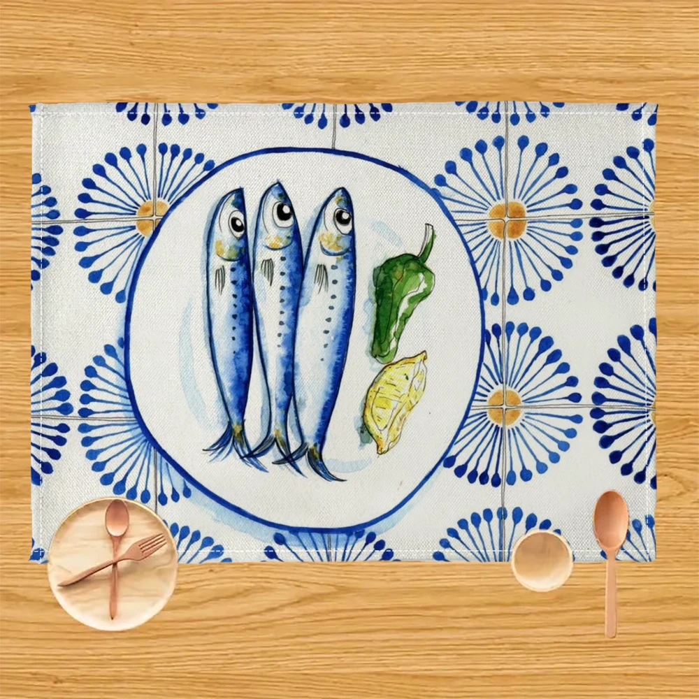 

Декоративная подставка с сардинами