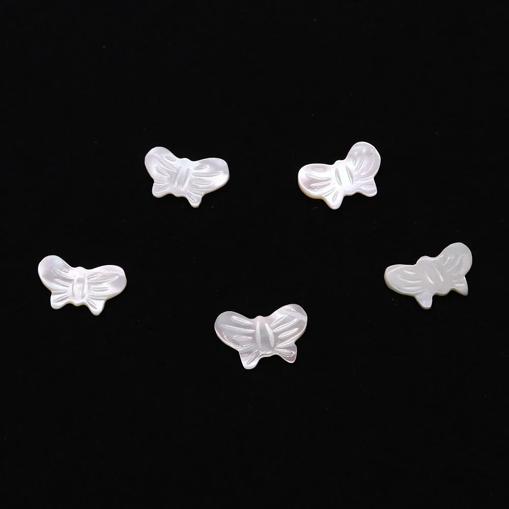 

A Small Butterfly Shell Pendant Is Suitable for Charming and Fashionable Women To Make Pendant Bracelet Necklace Decoration