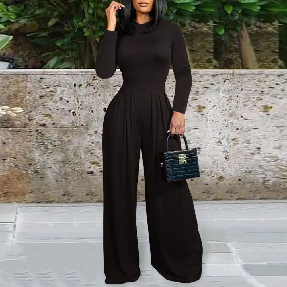 

This polyester jumpsuit is comfortable, breathable, soft and next-to-skin. Made of stretchy, sweat-wicking fabric with a soft co