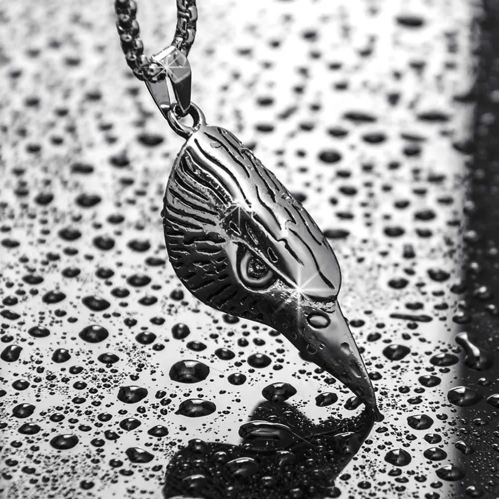 

Hip Hop Punk Fashion Eagle Beak Eagle Head Stainless Steel Necklace for Women Men Pendant Wholesale Jewelry