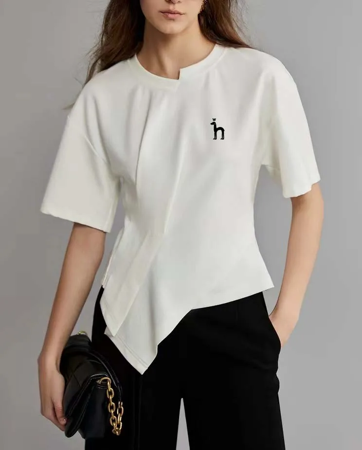 

HAZZYS Black White Design Irregular T-shirt for Women 2023 Spring Summer New Loose and Slim Short Sleeve Golf Clothing Top