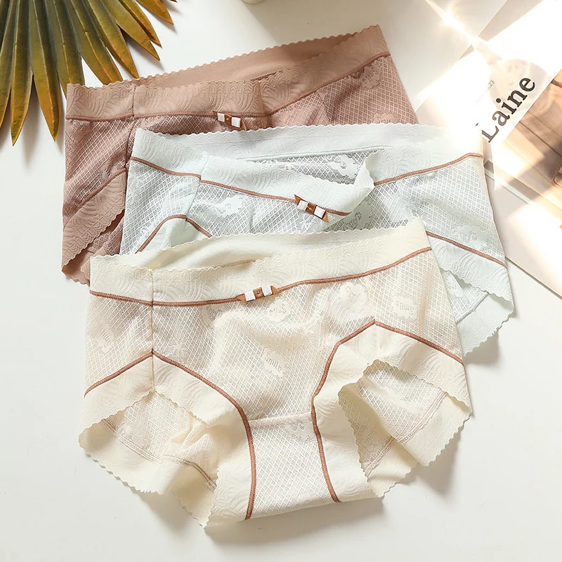 

Women's Japanese System No Trace Girl Panty Mesh Yarn Breathable Female Underpants Intimates Women Lingerie Mid Waist Briefs