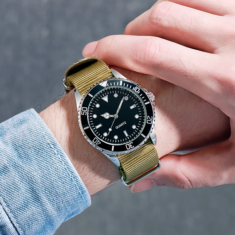 

Men's Business Watch Japan Movement Men Quartz Watch Removable Nato Nylon Strap Classic Analog Spinning Dial Luminous Waterproof