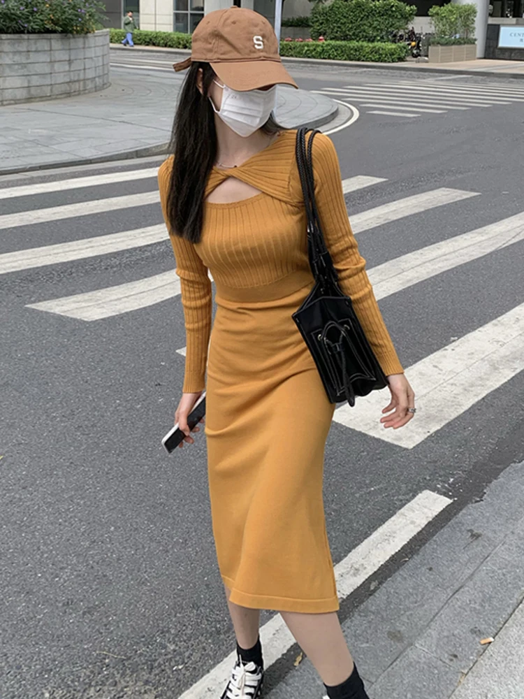 

A Half-length skirt female spring and autumn high-waisted a-line skirt design sense package hip skirt short skirt Slim fit