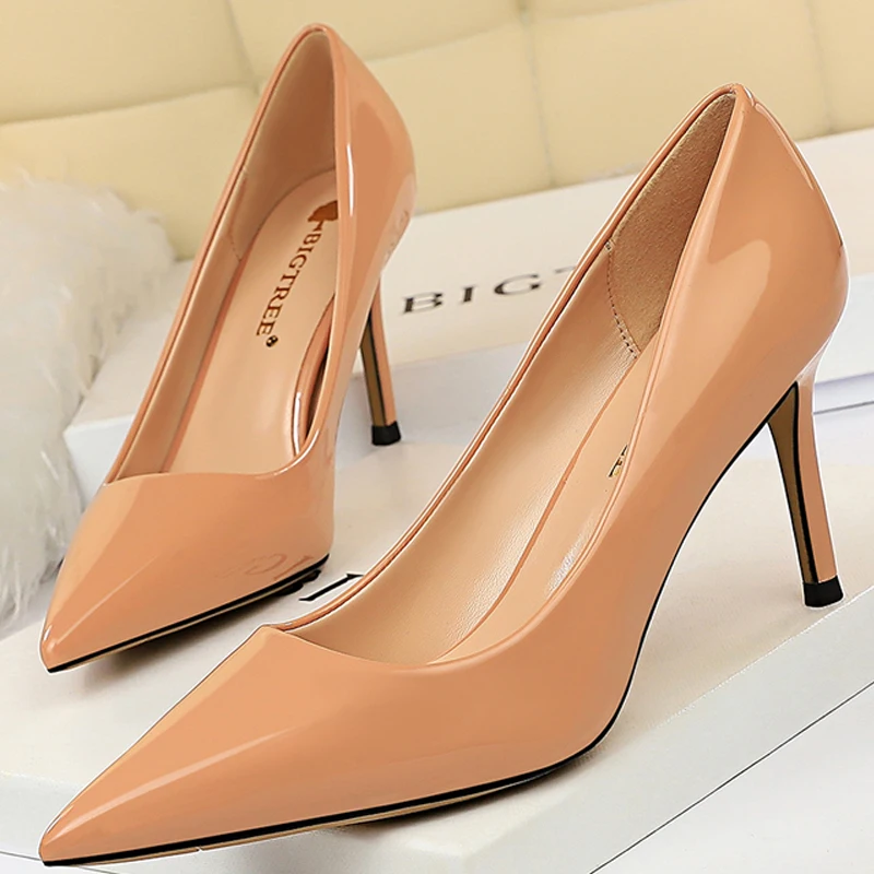 

BIGTREE Shoes Glossy Patent Leather Women's Pumps Professional OL High Heels Stiletto Ladies Shoes Plus Size 43 All-match Heels