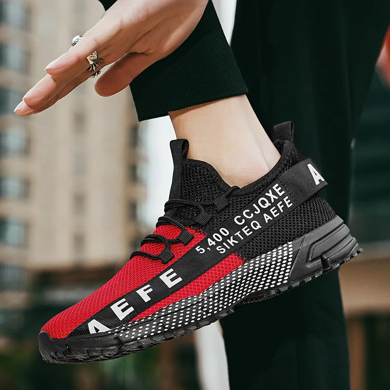 Large Size 40-47 Fashion Breathable Male Sports Shoes Light Anti-slip Men's Running Sneakers Comfortable Running Shoes For Men