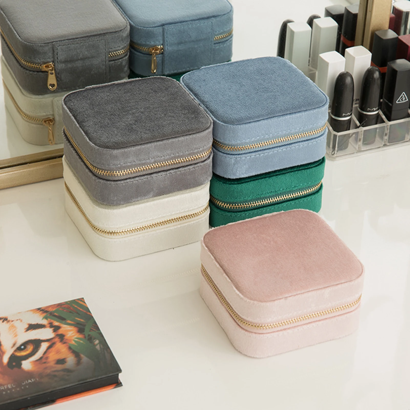 Portable Velvet Travel Jewelry Boxes Case Small Jewelry Box For Women Jewelry Case Earring Organizer