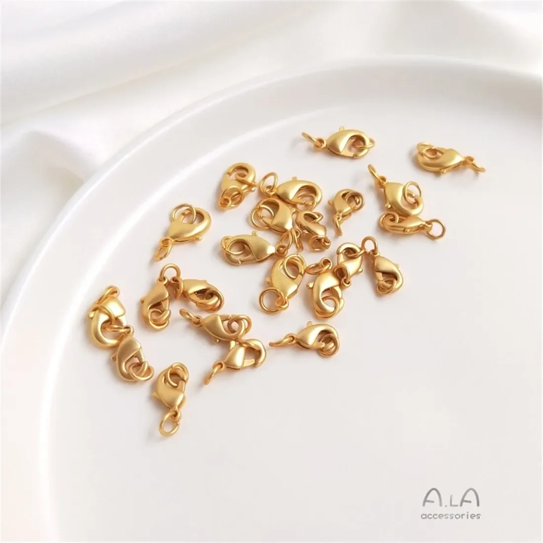 Фурнитура с позолотой 18 карат браслет матовой застежкой-лобстером соединение