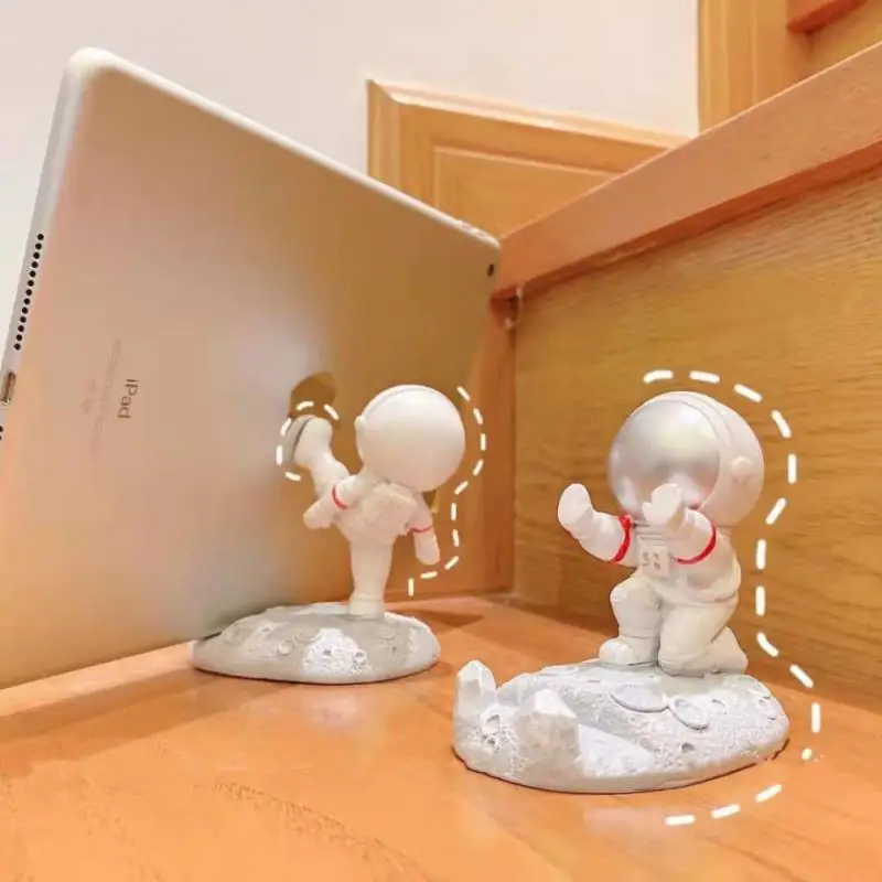 

Resin Astronauts Desktop Tablet Holder Universal Table Cell Phone Stand Desk Mobile Phone Holder Stand For IPhone IPad Xiaomi
