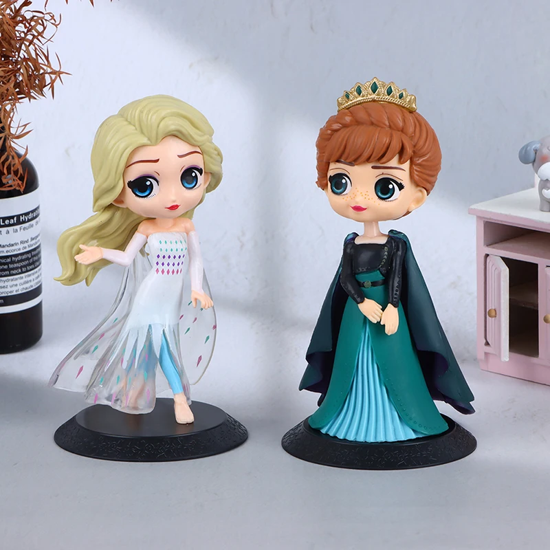 

15cm Anime Frozen Action Figure Princess White Dress Elsa Crown Anna Kawaii Girl Doll PVC Collectible Model Toy Cake Decoration