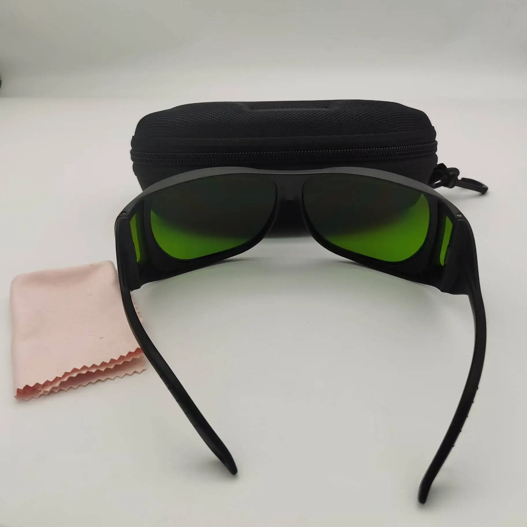 OD10+1064nm OD7+ 808nm 904nm 1070nm 1080nm OD4+ 755nm Лазерные защитные очки с жестким футляром и