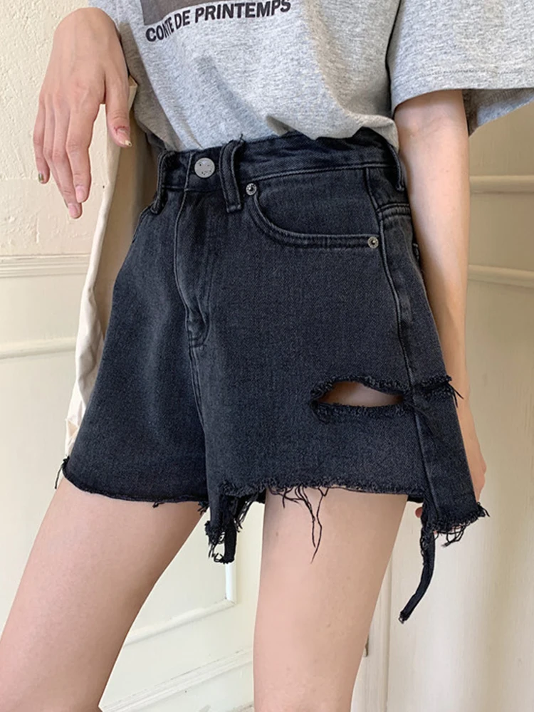 New Summer Women High Waist Wide Leg Hole Frayed Denim Shorts Streetwear Female Button Loose Blue Jeans Shorts Bottoms