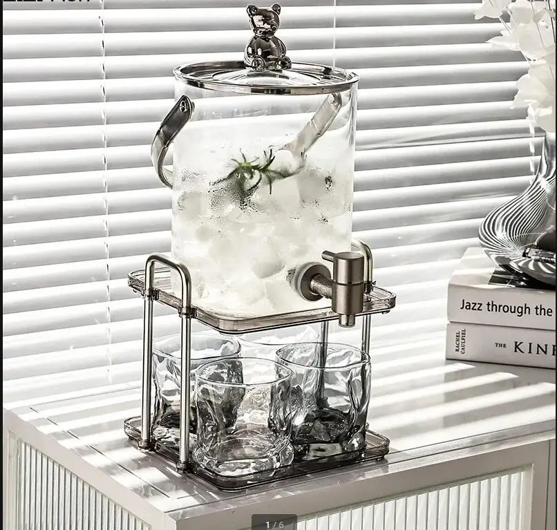 Стеклянный чайный набор одна кастрюля четыре чашки шесть штук графин для вина и