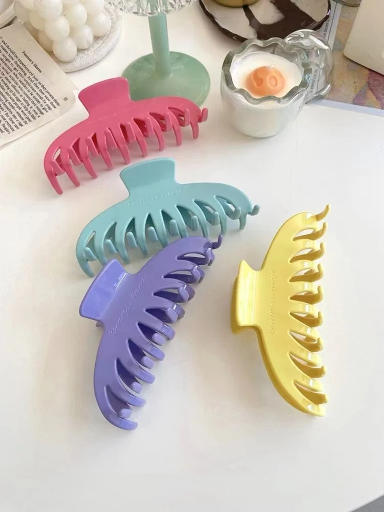 

Summer Shark Clip Creamy Colorful Hair Claws for Women Girl Daily Party Simple Jewelry 2022 NEW Bath Hair Accessories