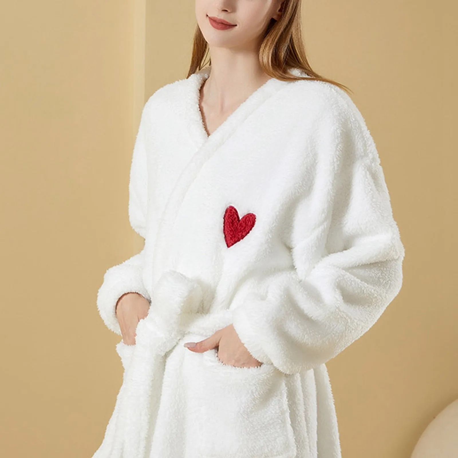 

Женский флисовый халат с рисунком сердца, однотонный коралловый утепленный Зимний милый женский теплый и удобный банный халат, одежда для сна