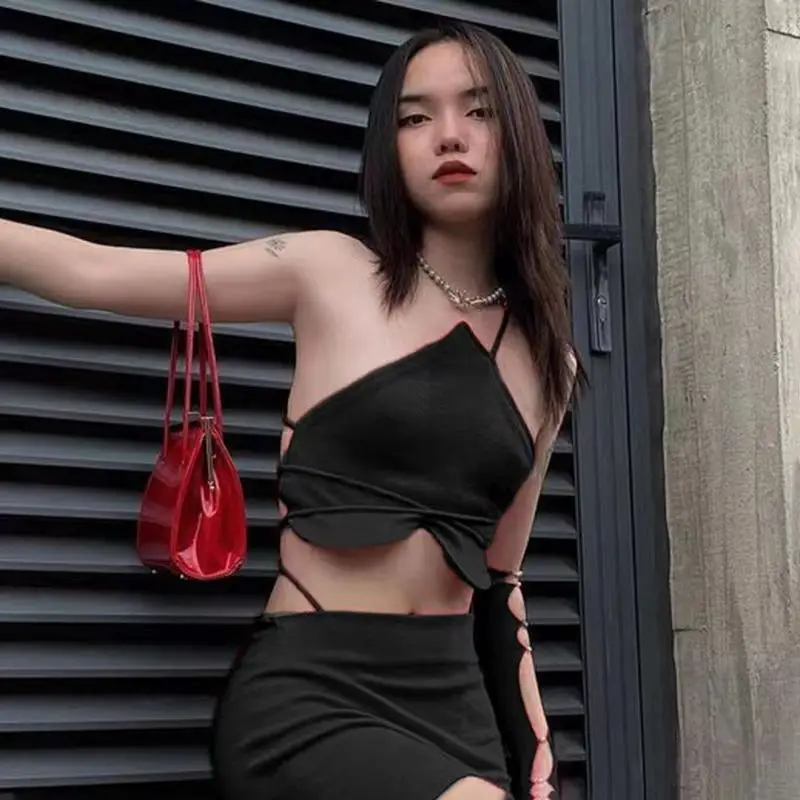 Женский укороченный жилет с открытой спиной на бретелях в стиле 90-х