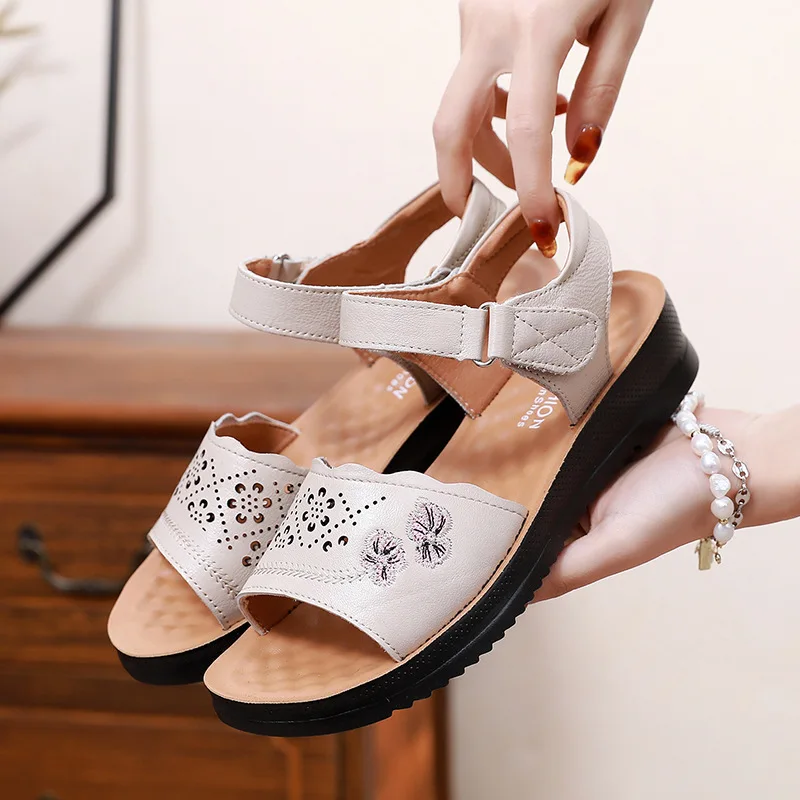 Сандалии женские летние из натуральной кожи мягкие дышащие босоножки на плоской