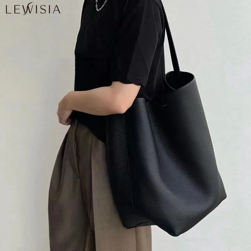 

The LEWISIA 2023 New Bucket Wrap Layer Cowhide Litchi Pattern High Capacity Tote Bag Commuter Versatile One Shoulder Underarm Ba