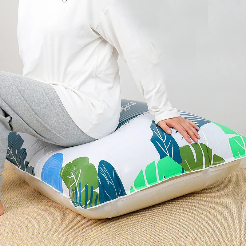 Вакуумный упаковщик для хранения одежды покрывал и одеял