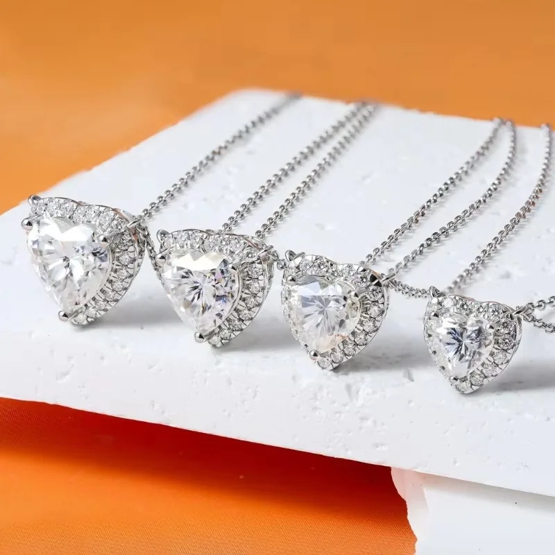 NKHOG Сердце из муассанита ожерелье серебряное