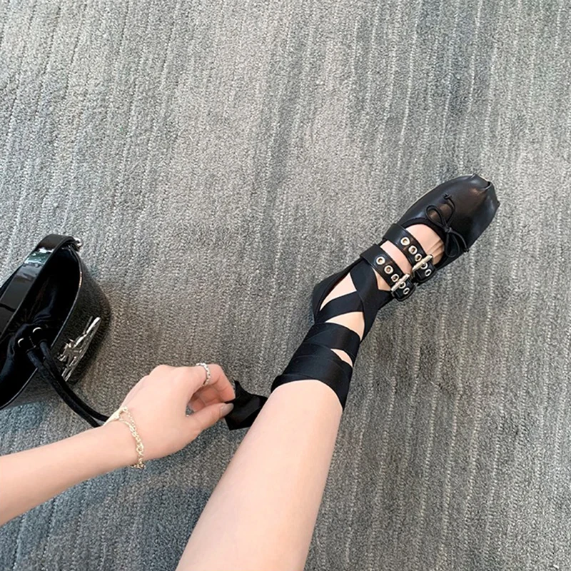 2023 New Designers Women Flat Shoes Fashion Shallow Hollow Out Ballet Shoes Ladies Casual Outdoor Soft Ballerina Shoe Loafers