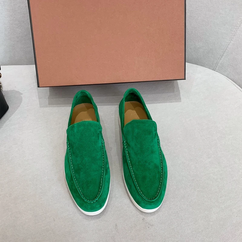 Купи Summer Walk Shoes Women Moccasins Suede Flat Shoes Soft Sole Metal Lock Tassel Men Loafers Green Casual Slip On Driving Shoes за 2,520 рублей в магазине AliExpress