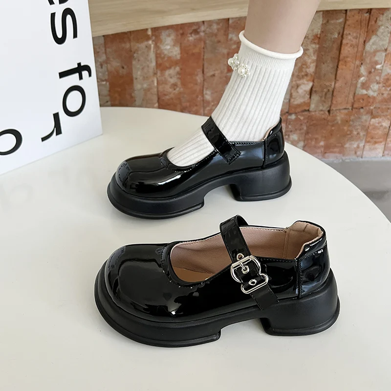 

Shallow Mouth British Style Womens Derby Shoes Clogs Platform Female Footwear Round Toe Preppy Leather New Summer Creepers Dress